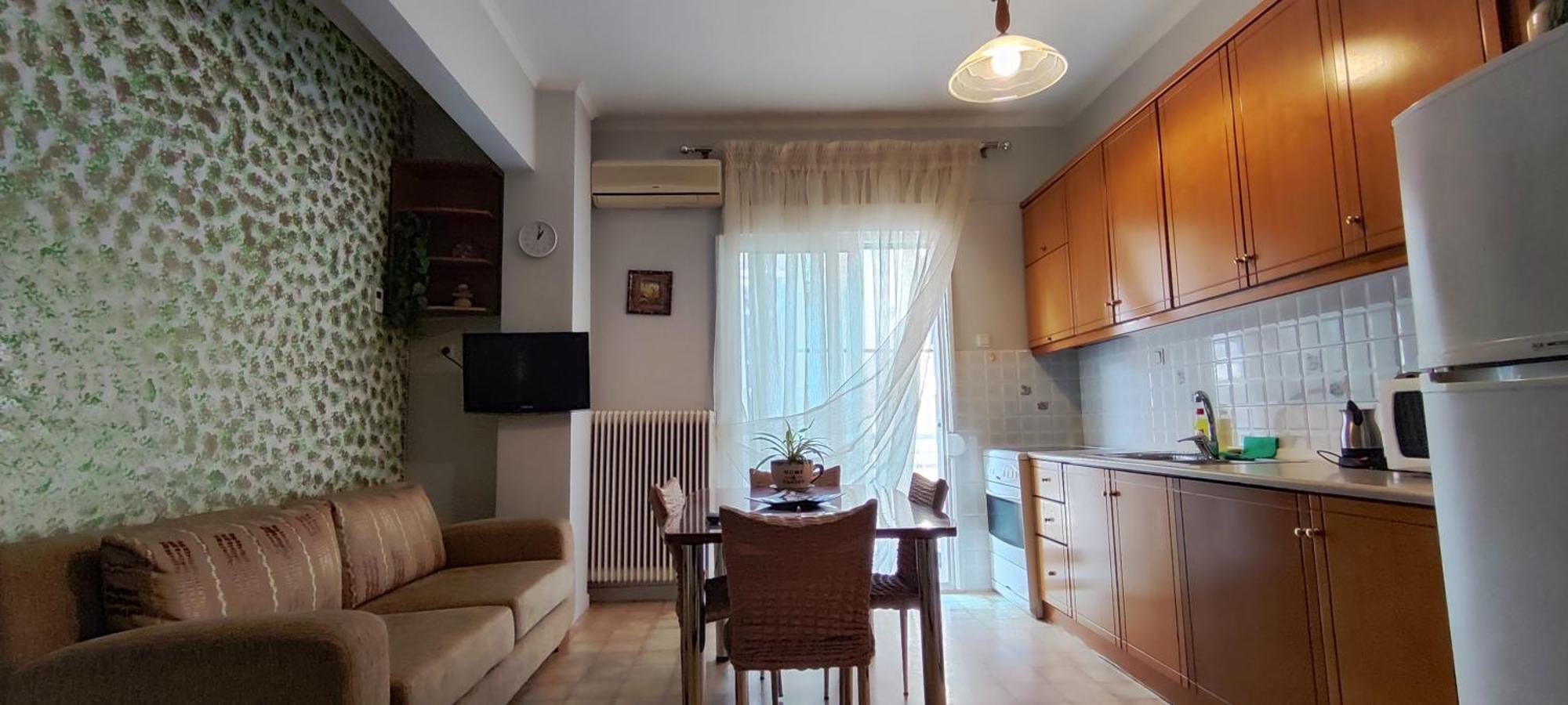 άνετο στο κέντρο της πόλης * Xanthi